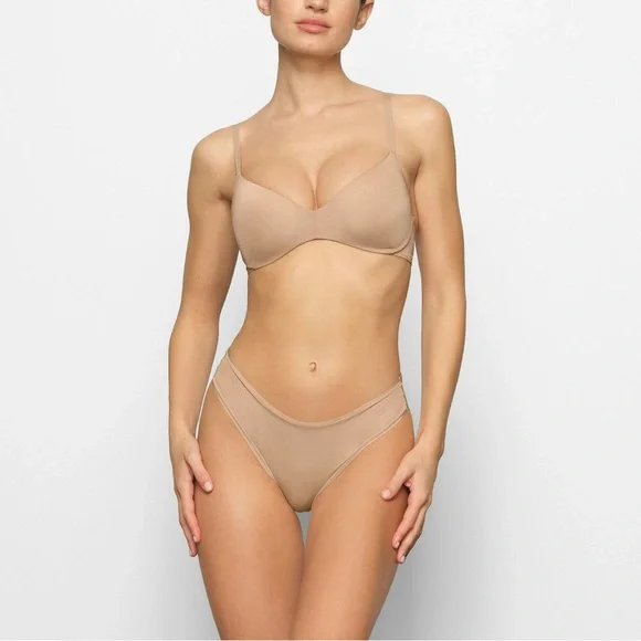 Skims Wireless Form Push-Up Plunge Bra Bundle Set Clay Beige & Onyx Black 34C - Picture 2 of 7